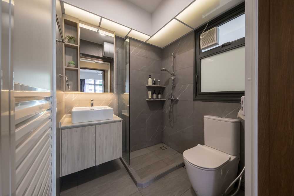 Scandinavian Bathroom with Mirror and Shower Screen