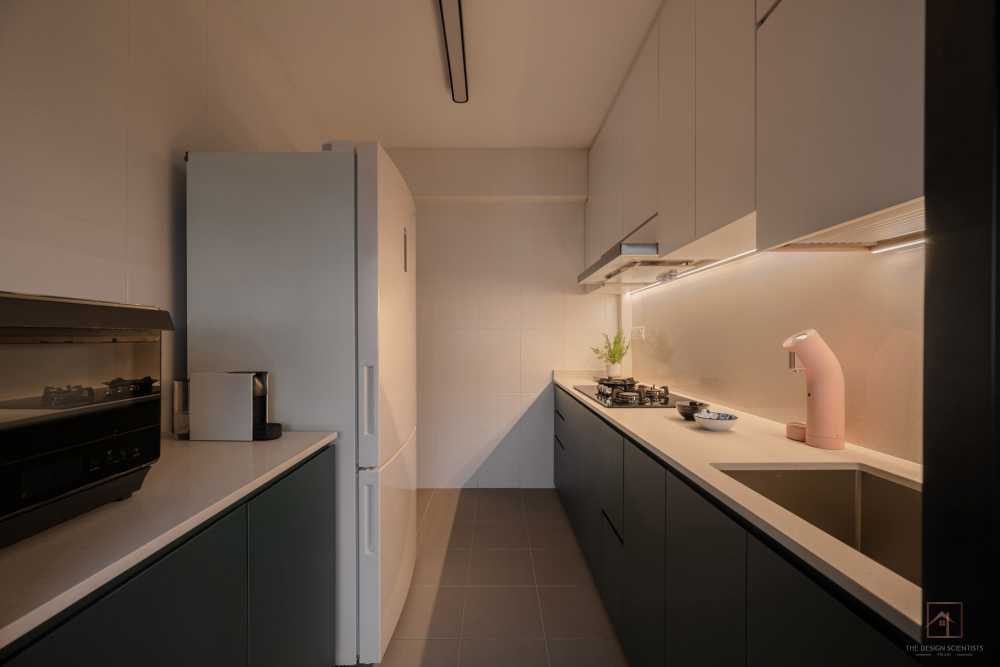 Scandinavian Kitchen with Countertop and Kitchen Backsplash