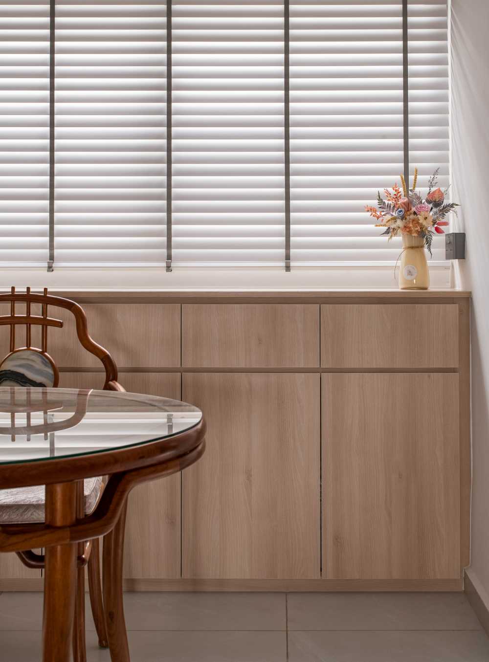Scandinavian Dining Room with Dining Table and Seating Bench