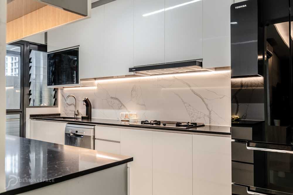Contemporary Kitchen with Vinyl Flooring and Herringbone Tiling