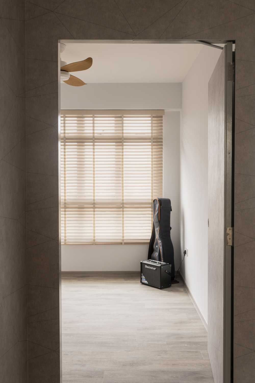 Scandinavian Bedroom with Vinyl Flooring and Flooring