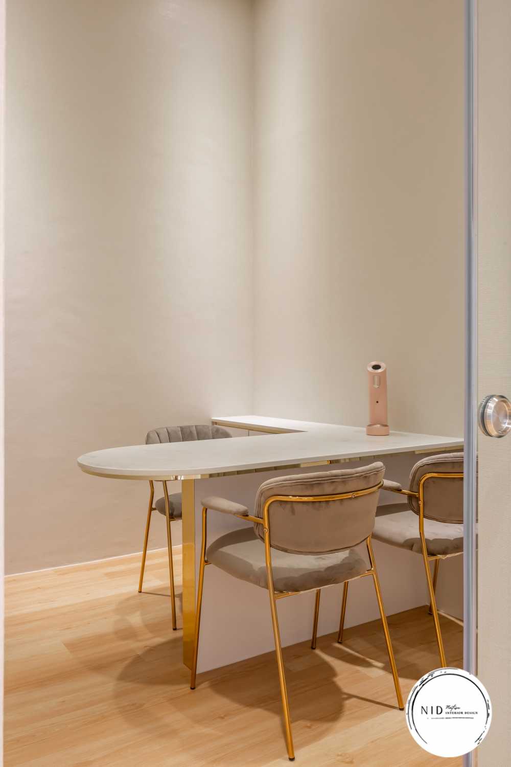 Minimalist Workstation with Desk and Desk Chairs