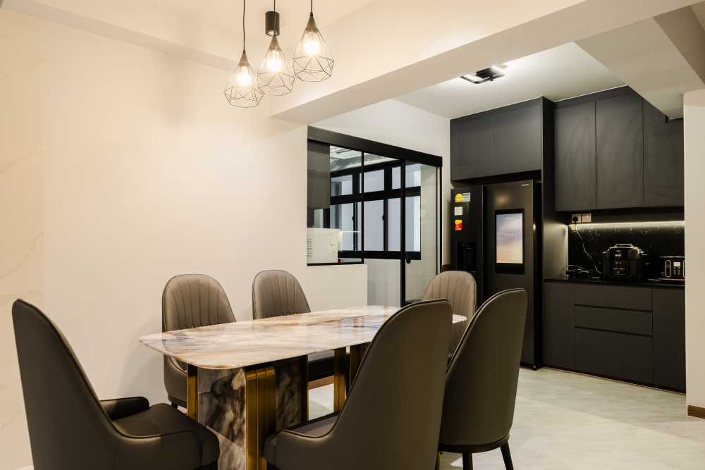Modern Kitchen with Wood Flooring and Kitchen Island
