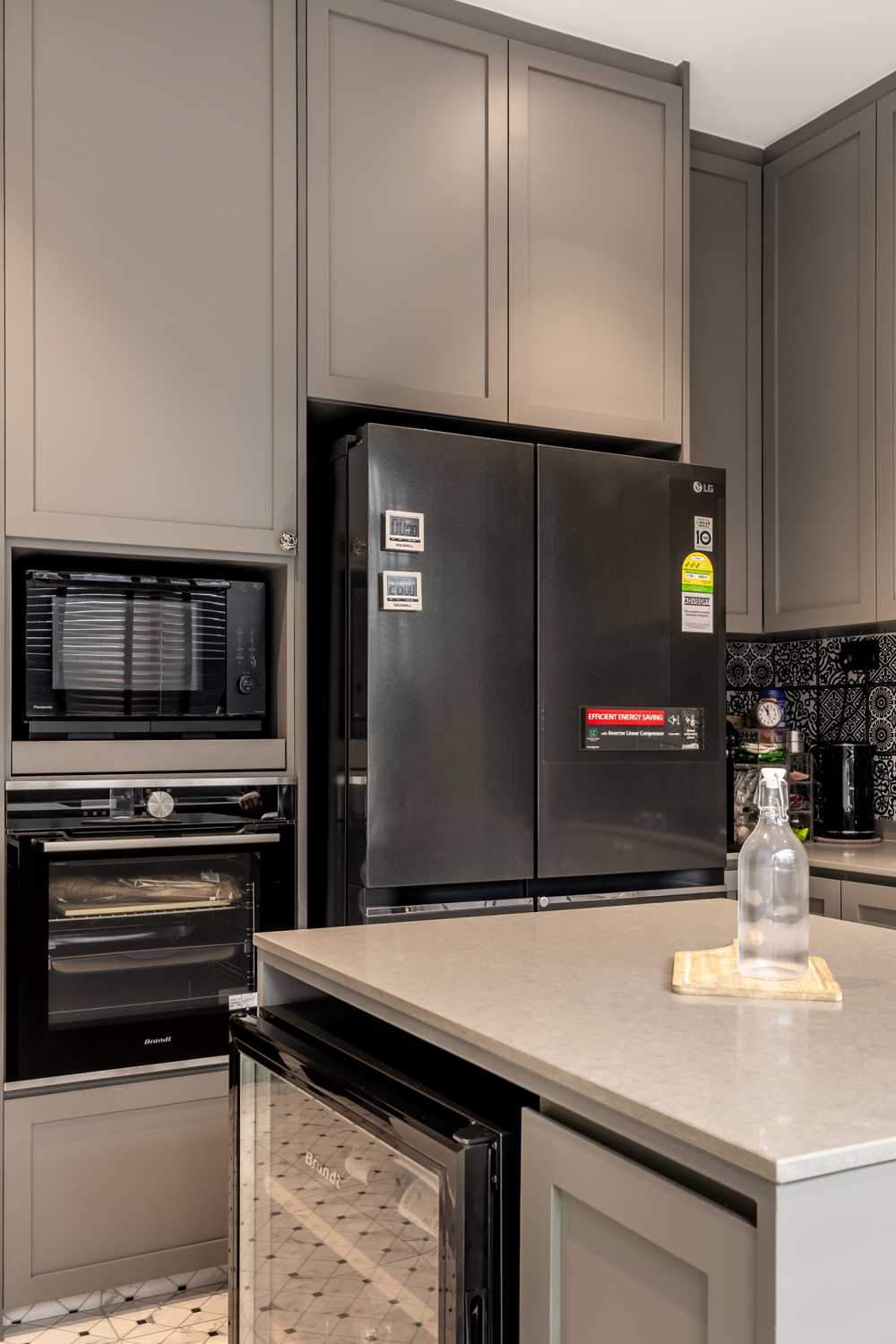 Modern Kitchen with Cupboard and Kitchen Accessories