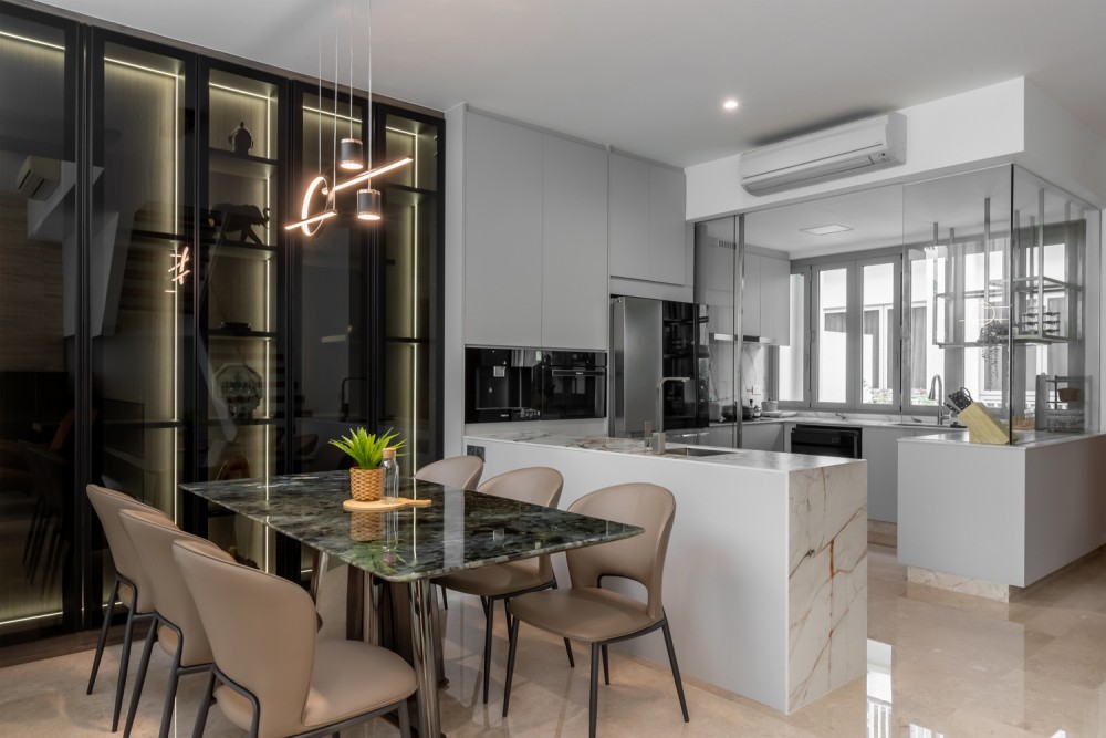 Modern Dining Room with Kitchen Island and Dining Table