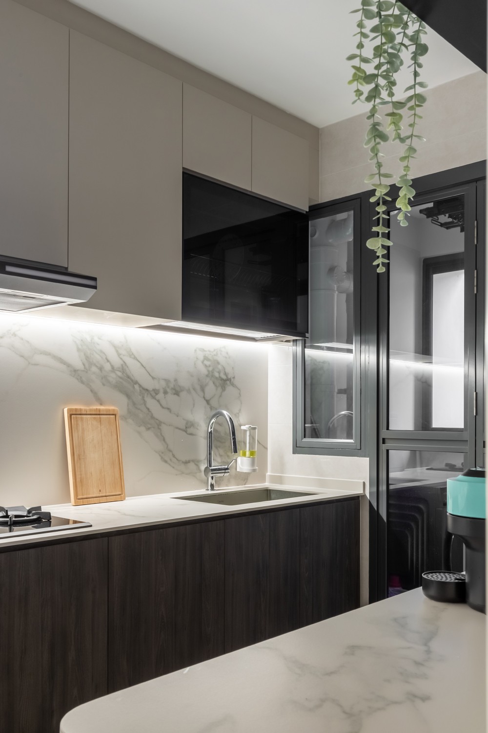 Contemporary Kitchen with Countertop and Kitchen Window