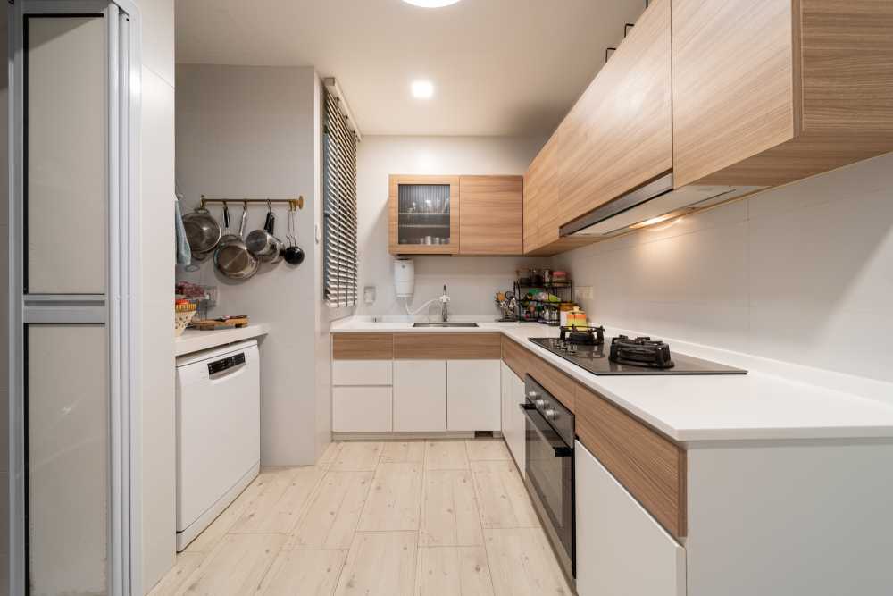 Modern Kitchen with Countertop and Dishwasher