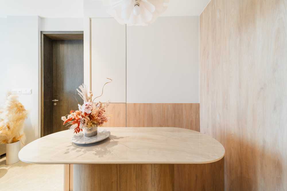 Scandinavian Dining Room with Chandelier and Dining Table