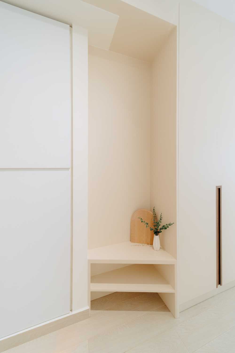 Modern Entryway with Seating Bench and Shoe Rack