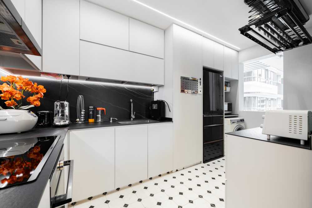 Contemporary Kitchen with Vinyl Flooring and Herringbone Tiling