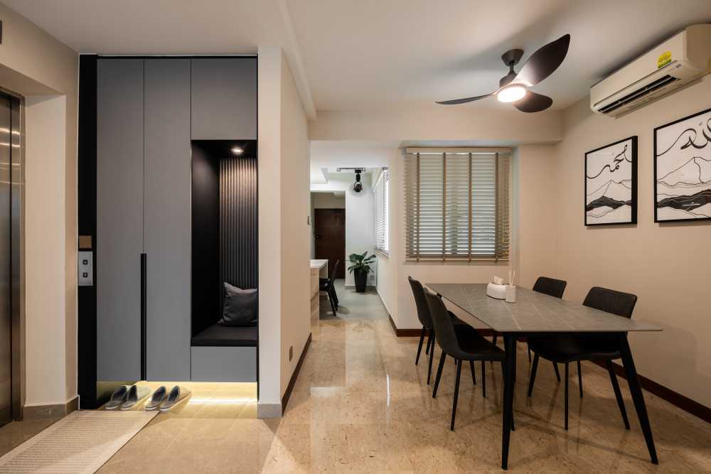 Contemporary Dining Room with Drop Light and Ceiling Light