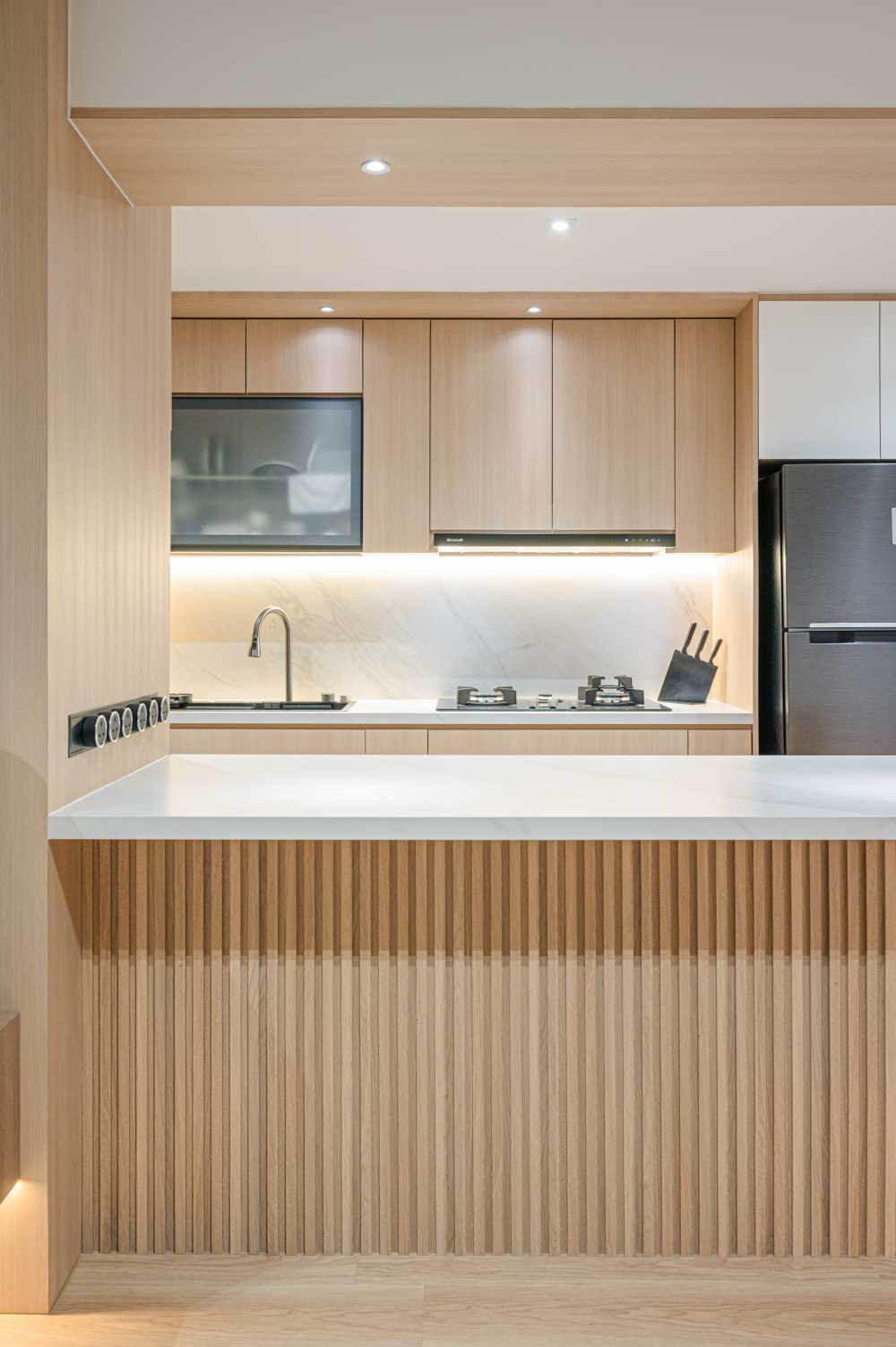 Modern Kitchen with Countertop and Vinyl Flooring