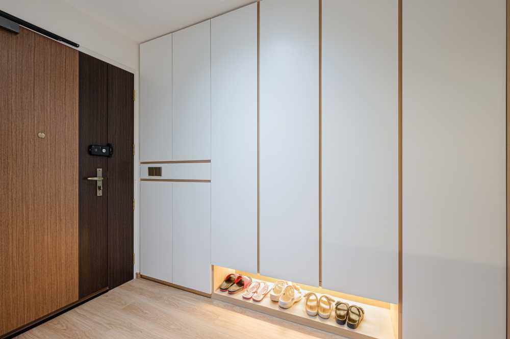 Modern Foyer with Vinyl Flooring and Drop Ceiling