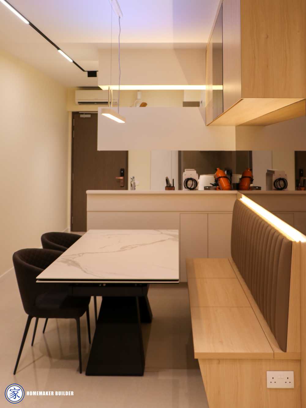 Modern Dining Room with Settee and Sofa
