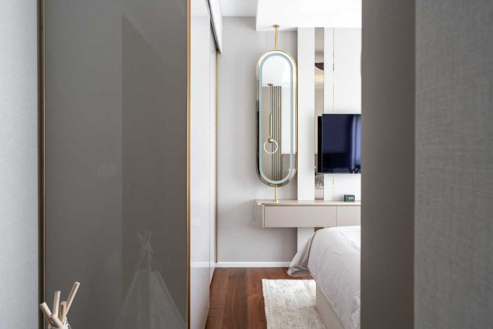Modern Bedroom with Granite Floor and Marble Floor