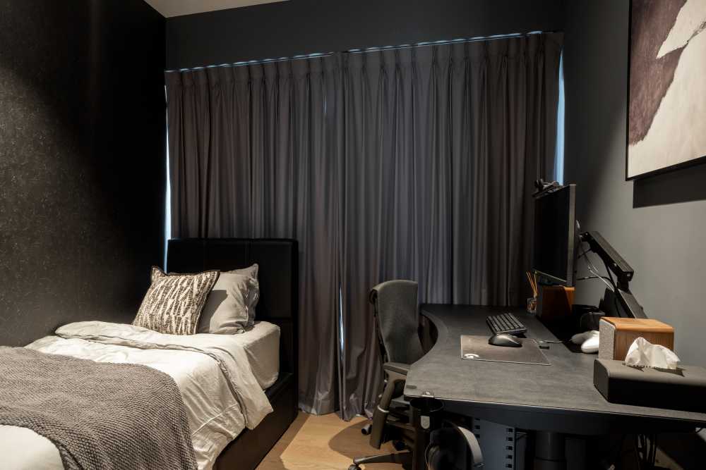 Contemporary Bedroom with Homogeneous Tiles and Granite Floor