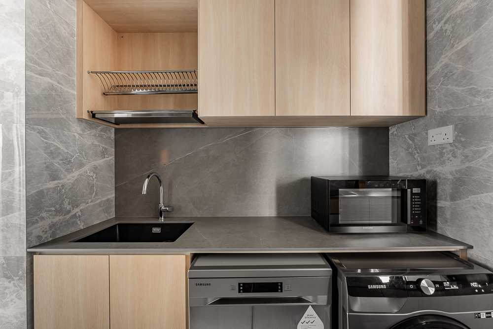 Scandinavian Kitchen with Countertop and Homogeneous Tiles