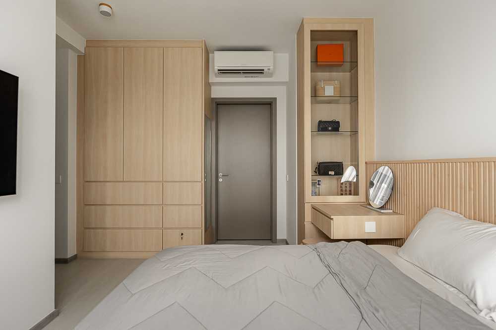 Scandinavian Bedroom with Homogeneous Tiles and Wardrobe