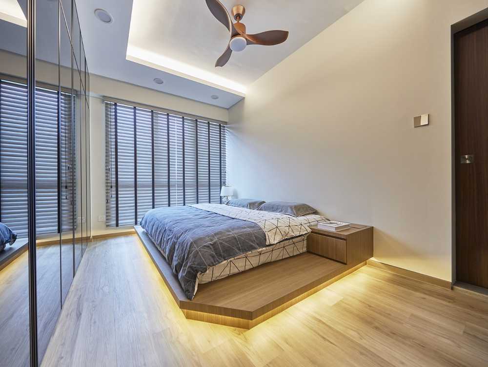 Contemporary Bedroom with Wardrobe and Sliding Wardrobe