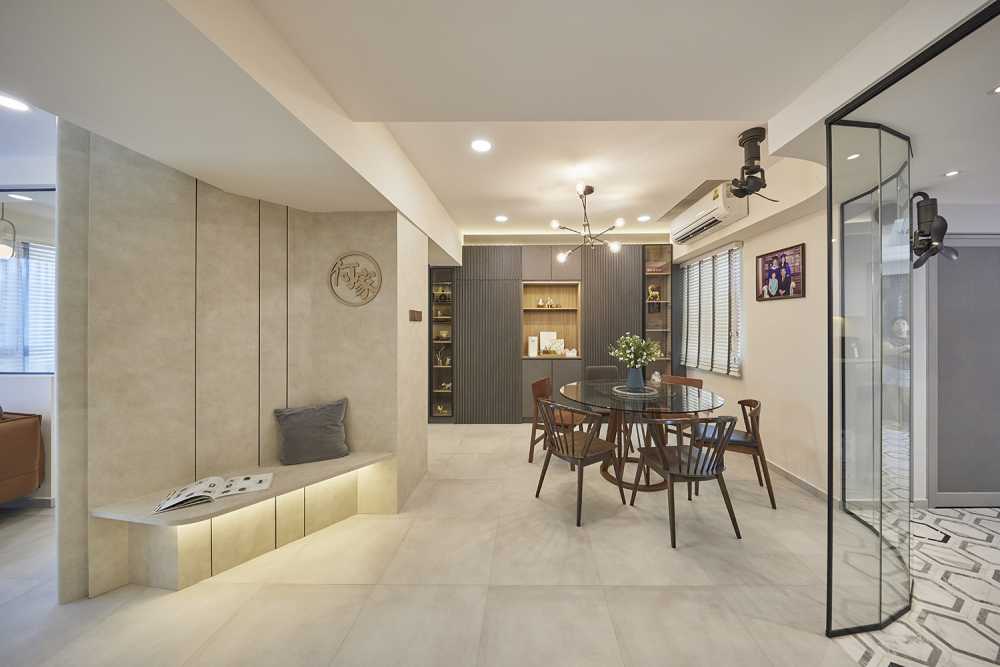 Modern Dining Room with Dining Table and Console Table