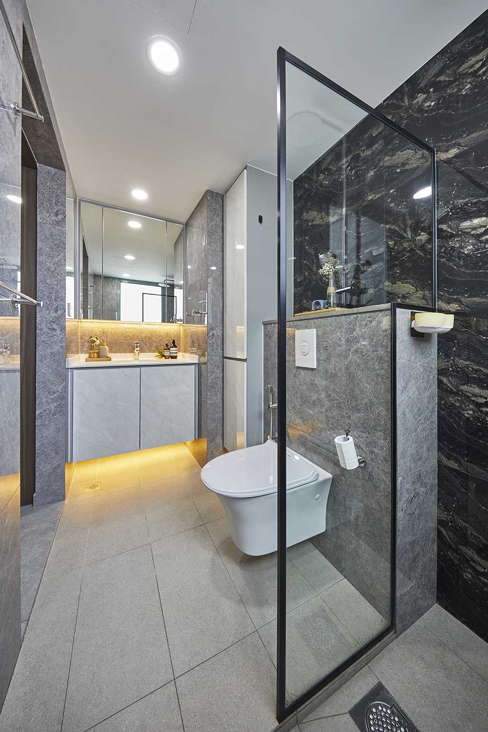 Modern Bathroom with Rainshower and Laundry Baskets