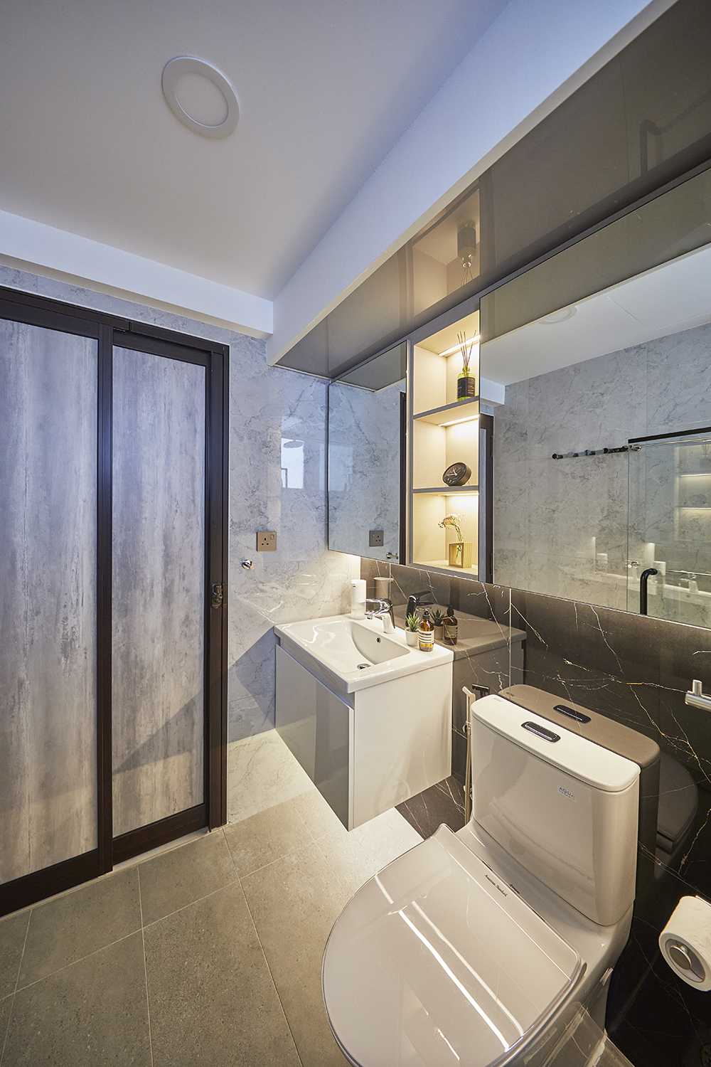 Modern Bathroom with Bathroom Storage and Showers