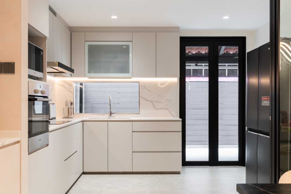 Contemporary Kitchen with Wood Flooring and Kitchen Window