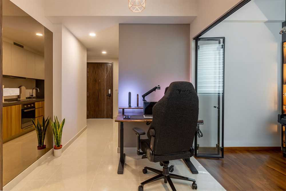 Contemporary Office with Bookshelf and Desk