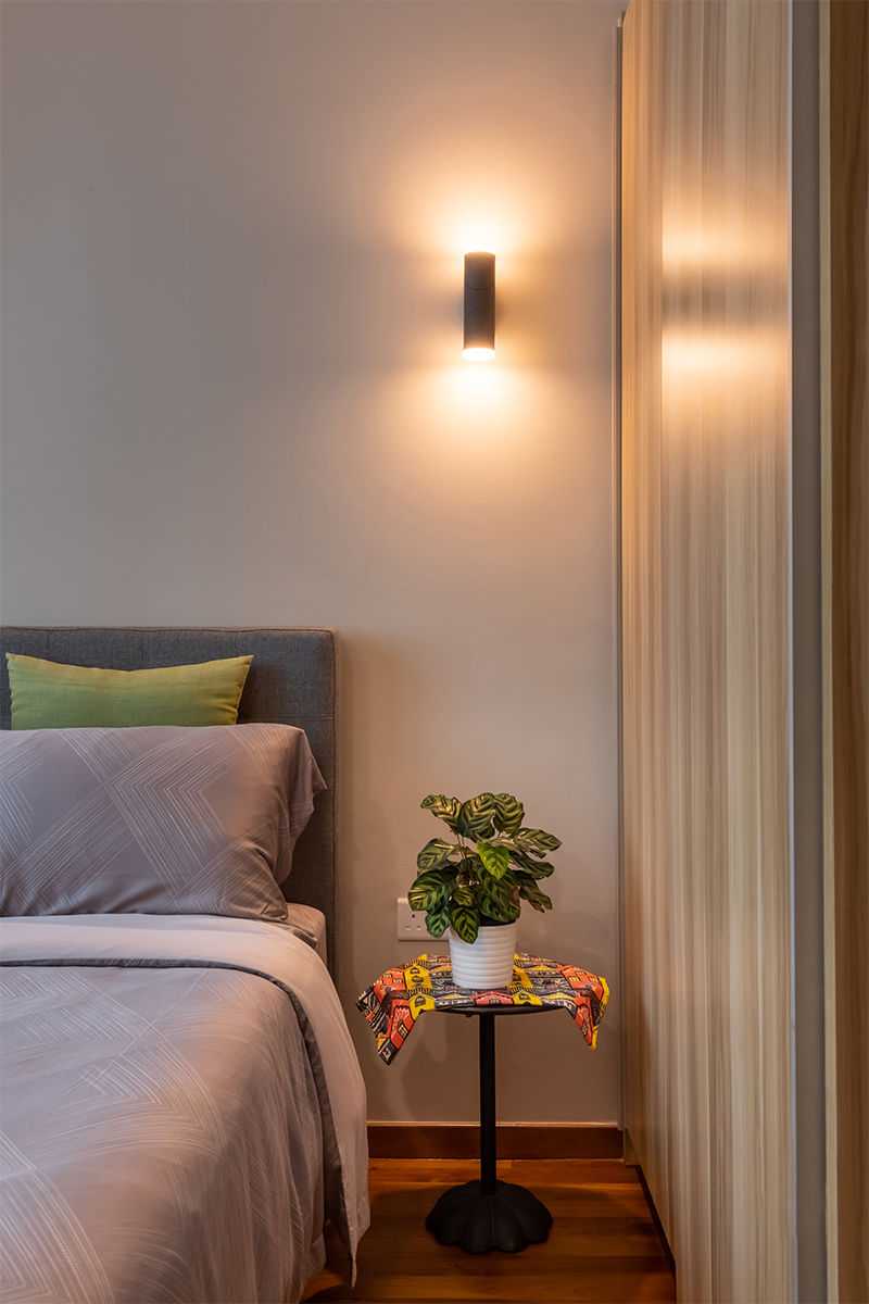 Contemporary Bedroom with Wardrobe and Closet