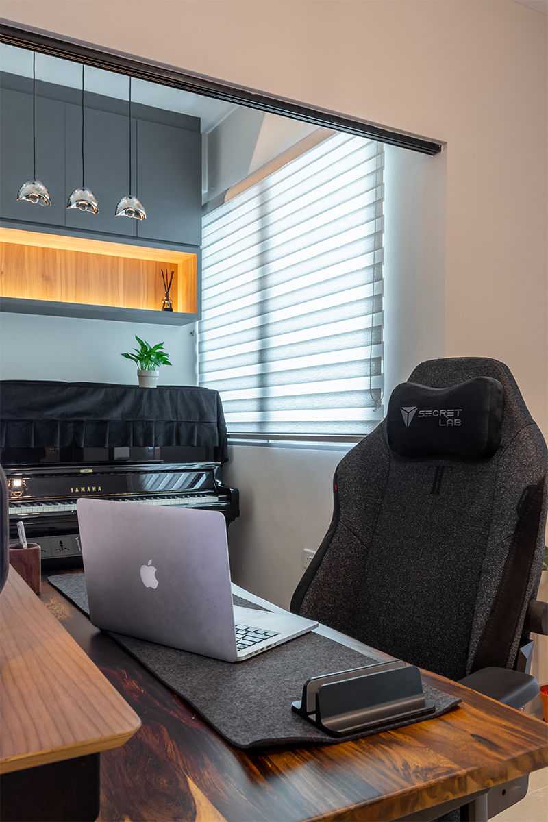 Contemporary Office with Bookshelf and Desk