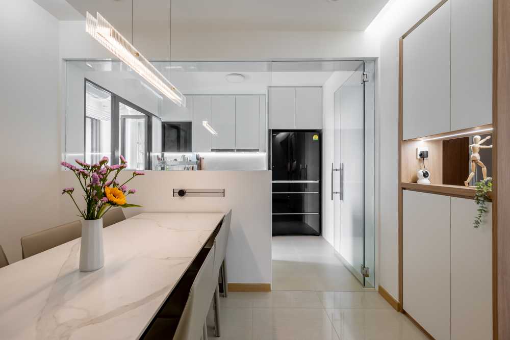 Minimalist Dining Room with Chandelier and Dining Table