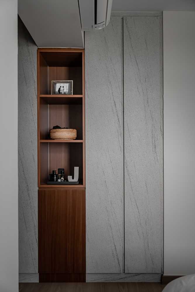 Modern Bedroom with Bookshelf and Vinyl Flooring