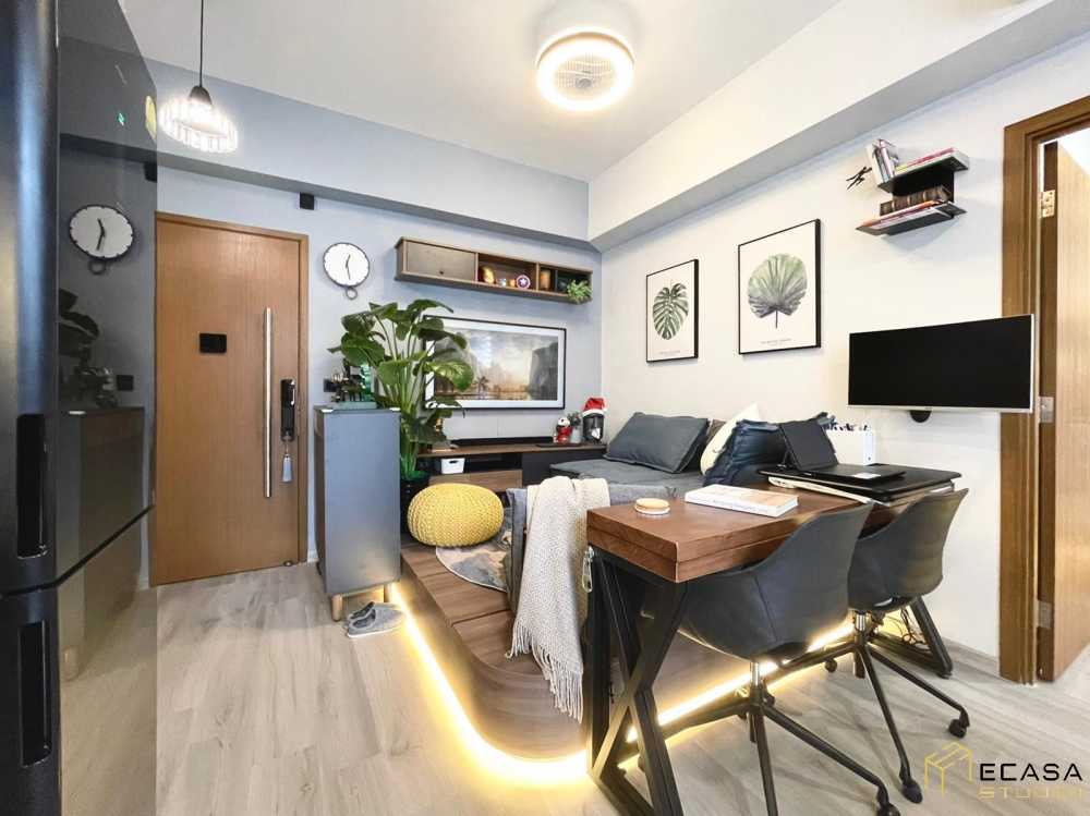 Contemporary Living Room with Bookshelf and Wood Flooring