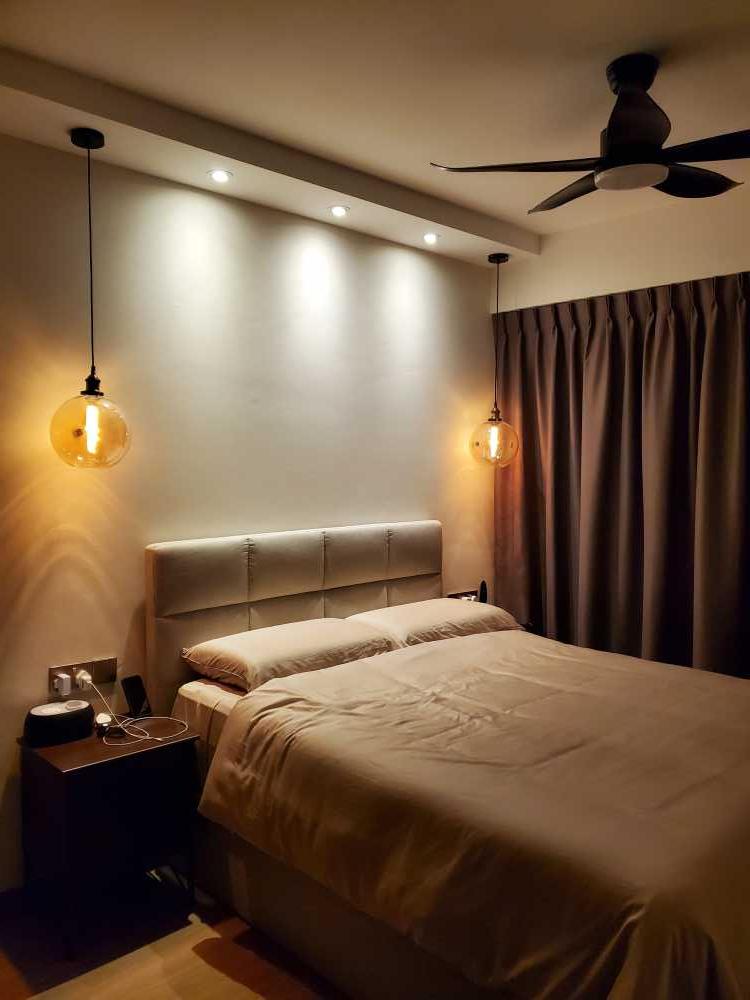 Modern Bedroom with Vinyl Flooring and Bedside Table