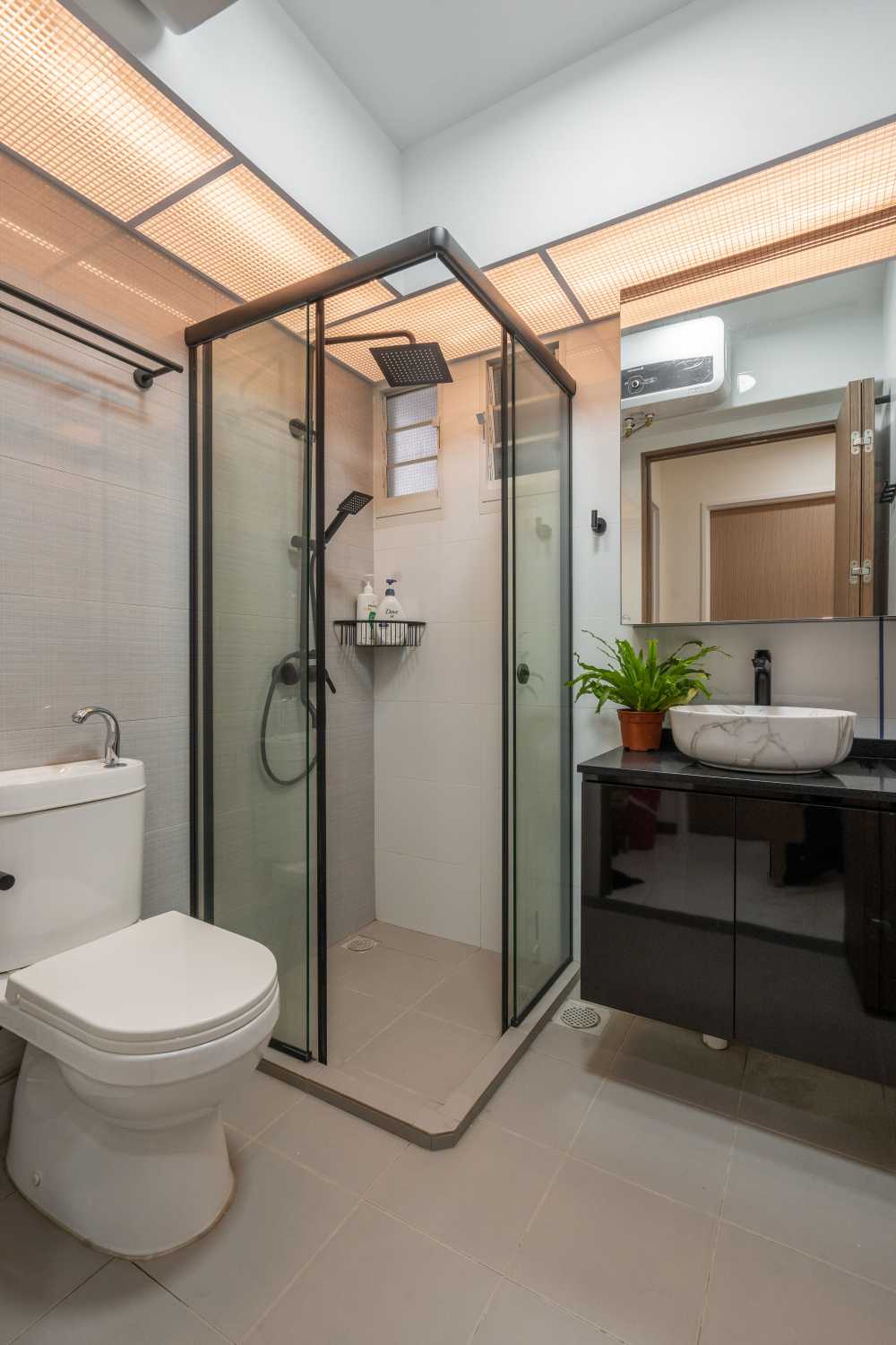 Scandinavian Bathroom with Homogeneous Tiles and Bathroom Sinks