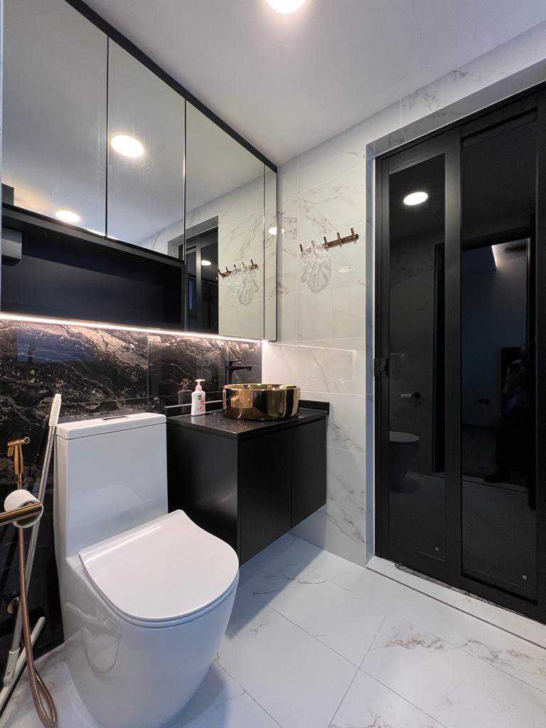 Scandinavian Bathroom with Herringbone Tiling and Marble Floor
