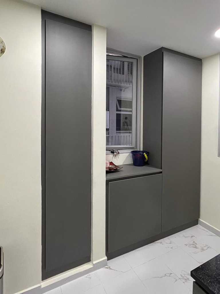 Scandinavian Kitchen with Wood Flooring and Kitchen Window