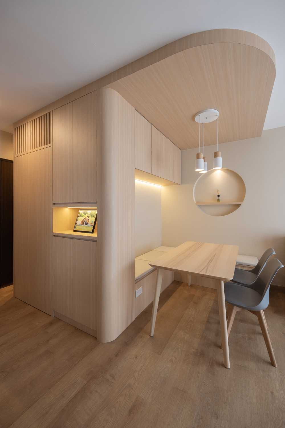 Scandinavian Dining Room with Drop Light and Dining Table
