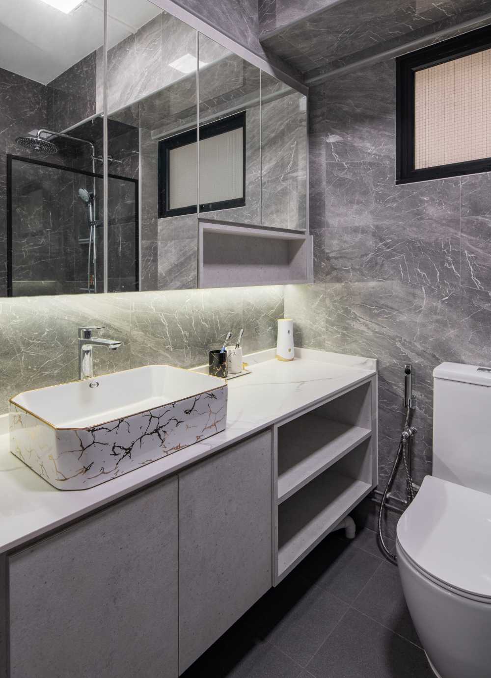 Contemporary Bathroom with Granite Floor and Mirror
