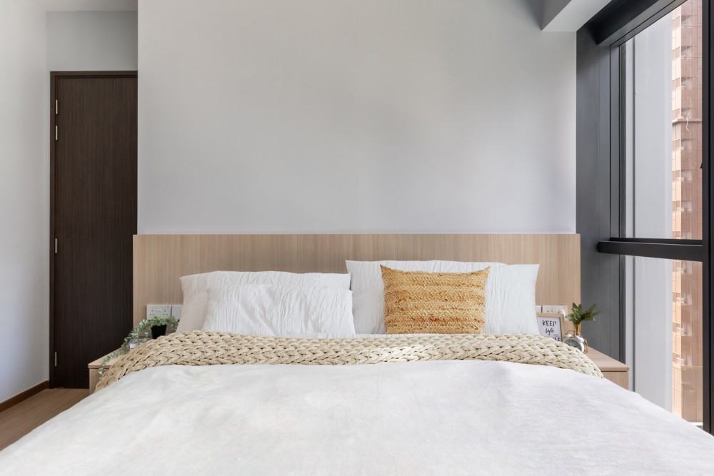 Scandinavian Bedroom with Vinyl Flooring and Built-in Bed