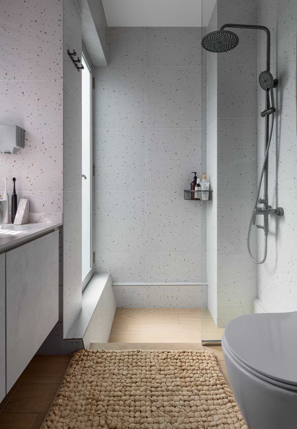 Scandinavian Bathroom with Countertop and Shower Screen
