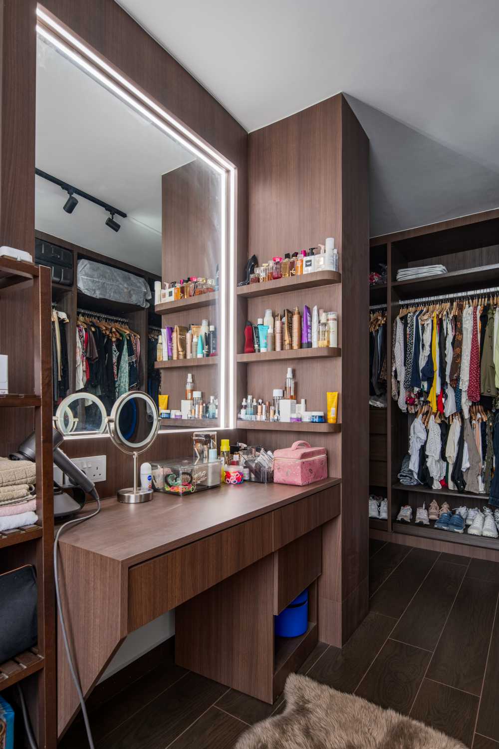 Country Walk-in Wardrobe with Wardrobe and Vanity Counter