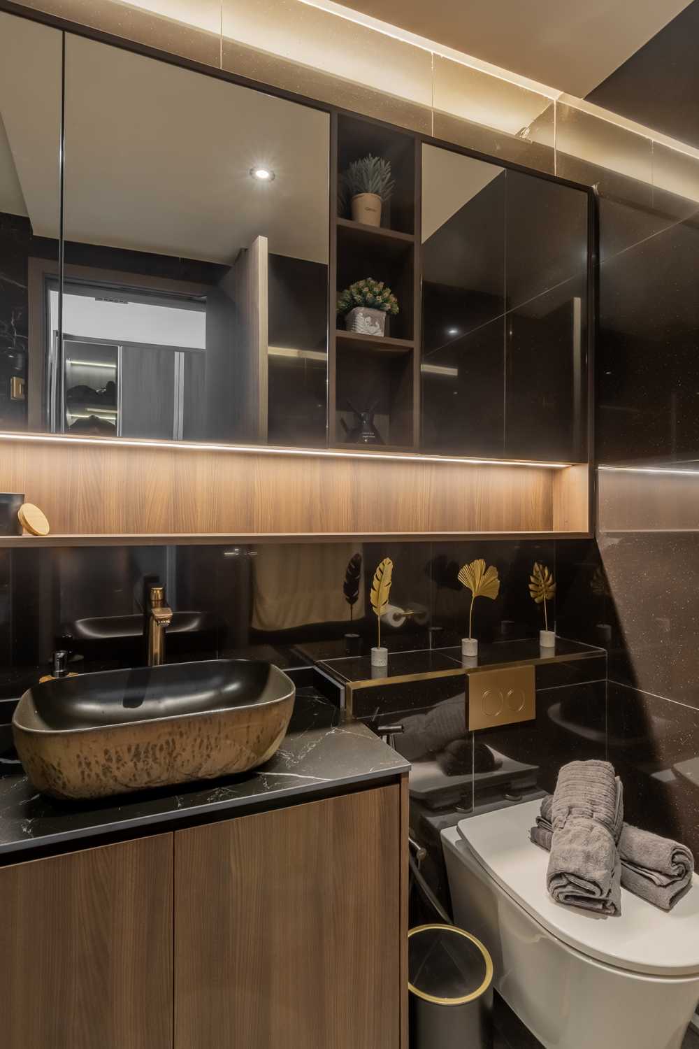 Contemporary Bathroom with Bathroom Storage and Bathroom Sinks