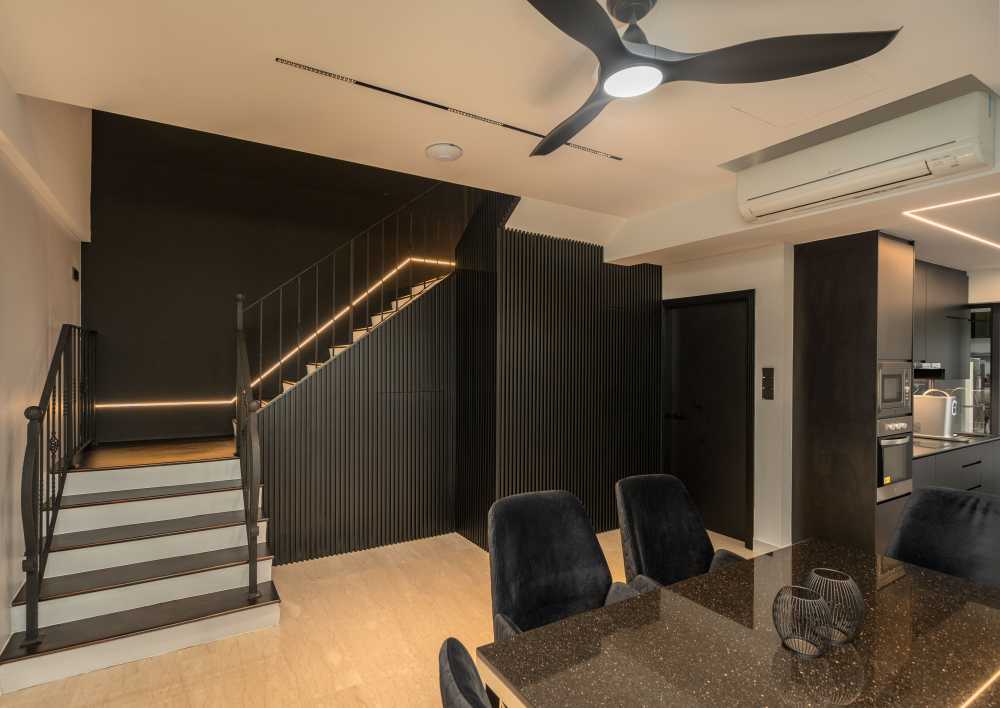 Modern Dining Room with Drop Light and Dining Table