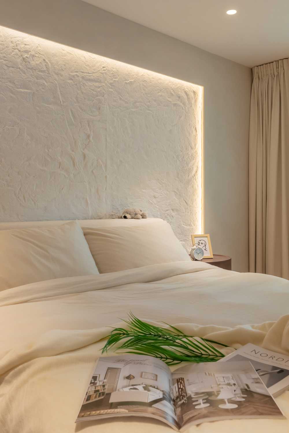 Modern Bedroom with Ceiling Light and Wardrobe