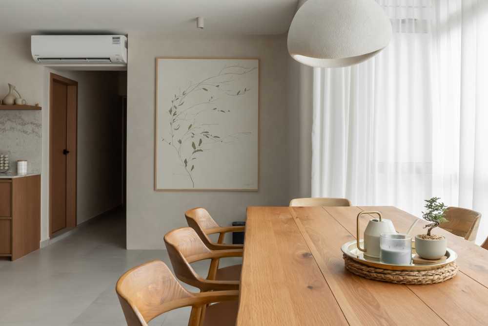 Modern Dining Room with Chandelier and Dining Table