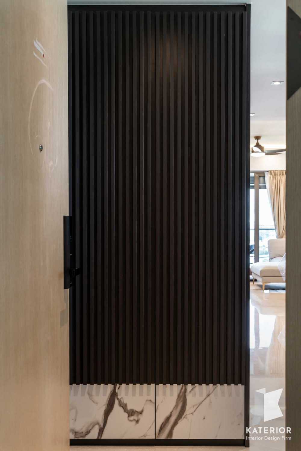 Country Foyer with Feature Wall and Artwork