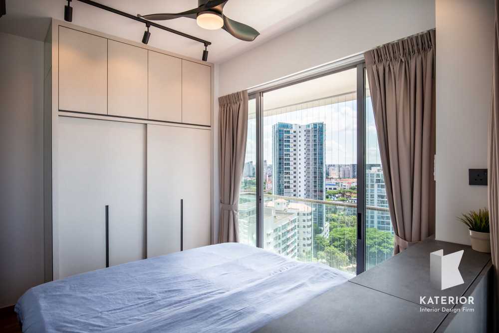 Contemporary Bedroom with Wardrobe and Sliding Wardrobe