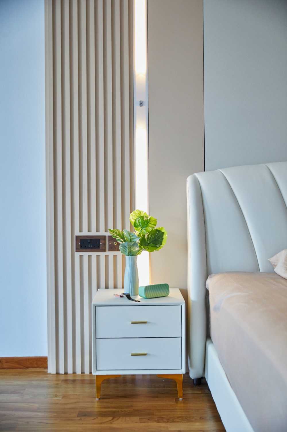 Minimalist Bedroom with Closet and Bed