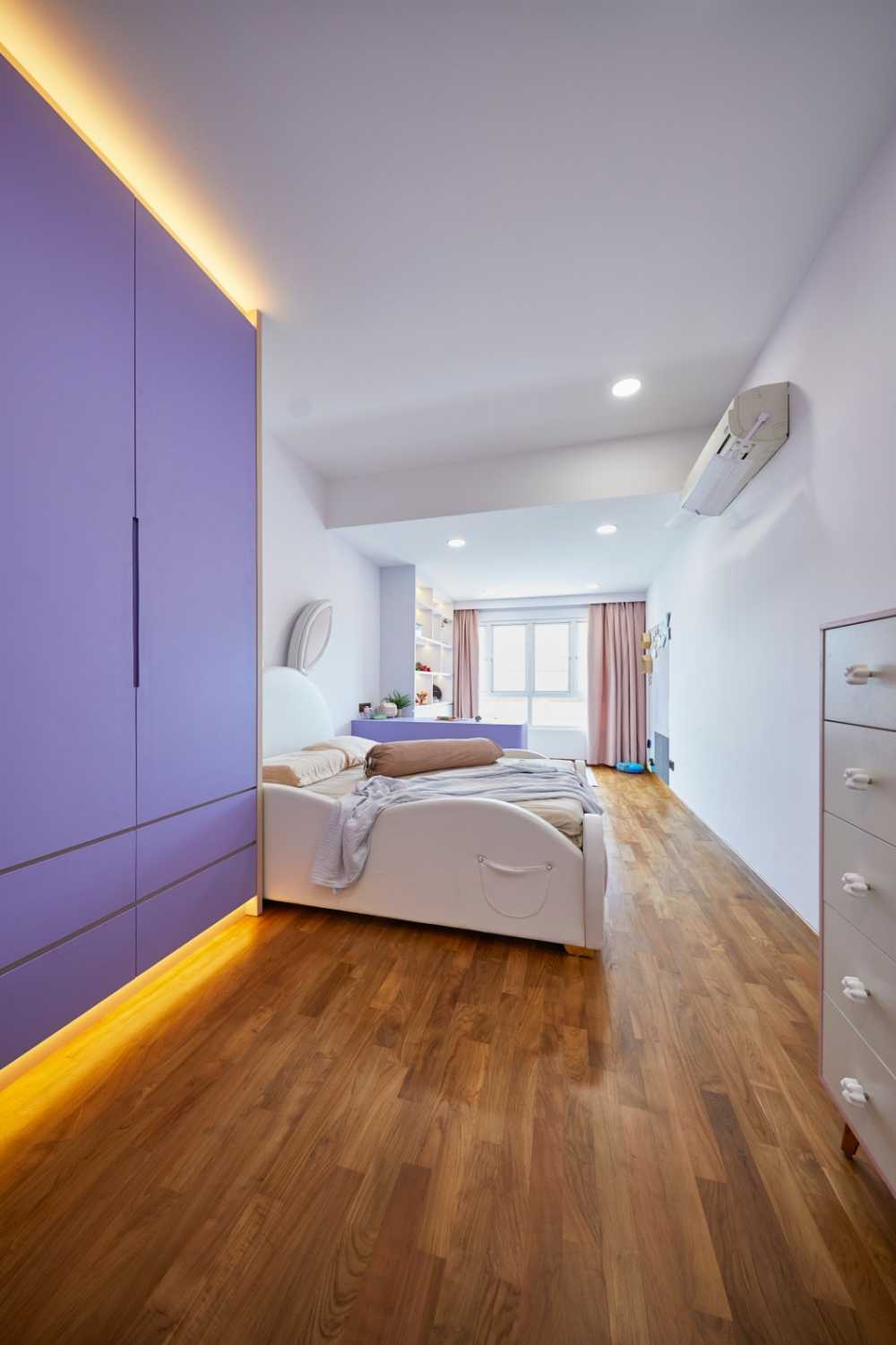 Minimalist Bedroom with Parquet Floor and Wood Flooring